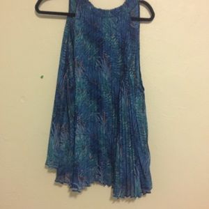 Jennifer Lopez  Ruffle blouse 2XL